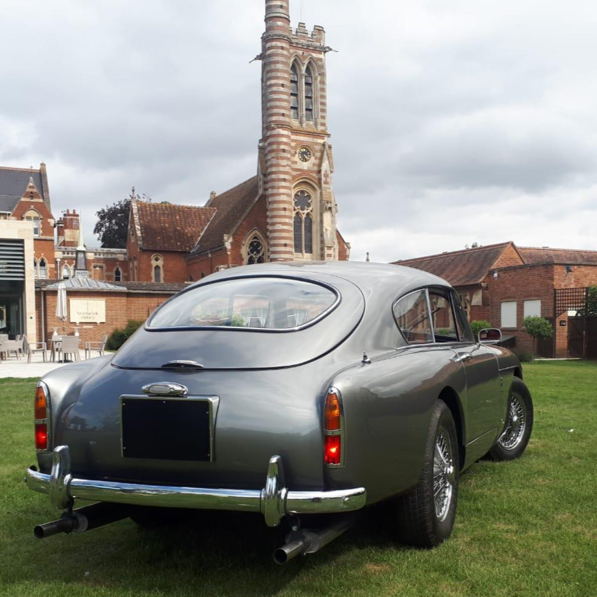 aston martin legend DB2 restorated