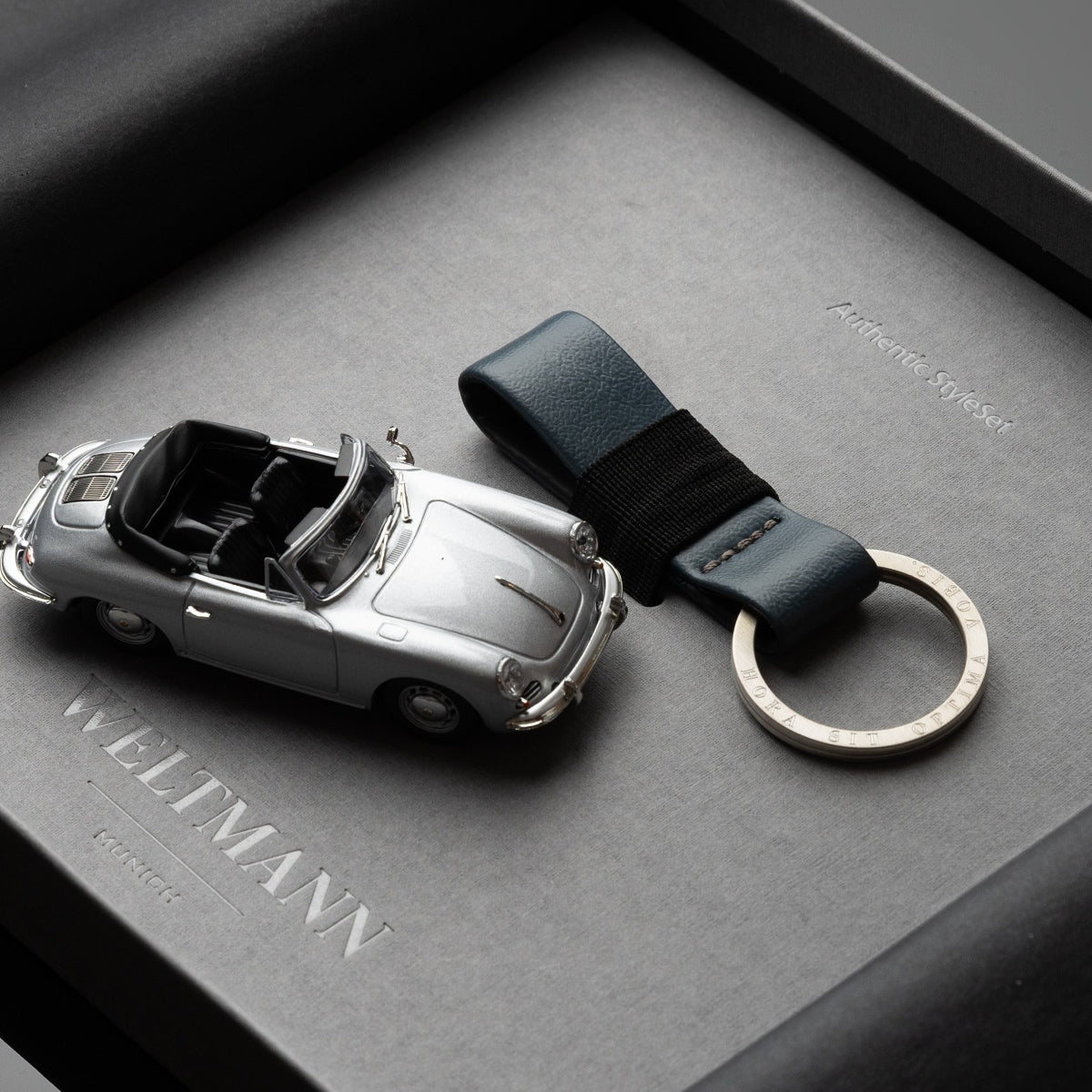 Porsche キーホルダーセット Keyring & Lucky Charm | Genuine 925 Sterling | Upcycled Porsche 356 |