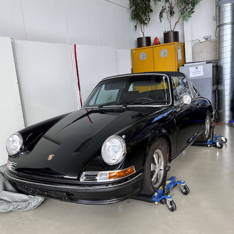 Porsche 911 Targe restoration in Munich